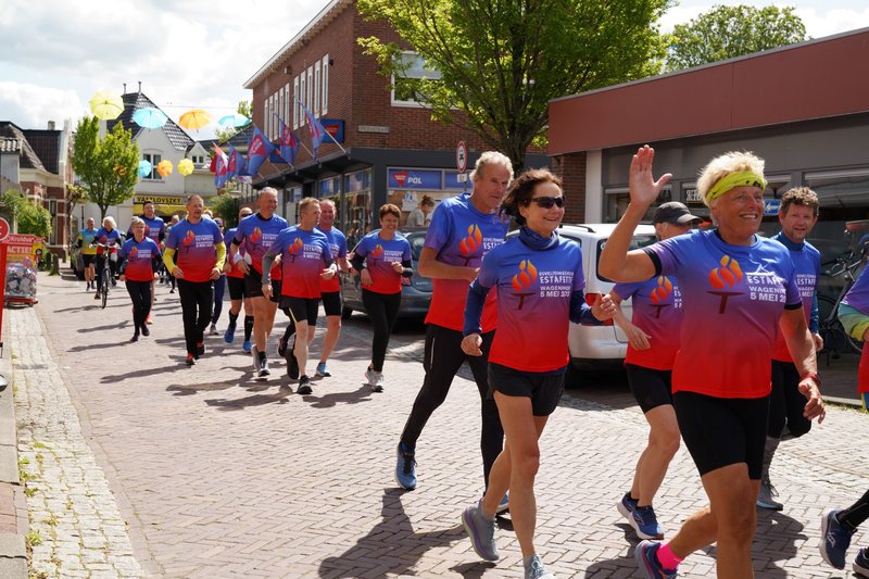 bevrijdingsestafette groepsfoto 3